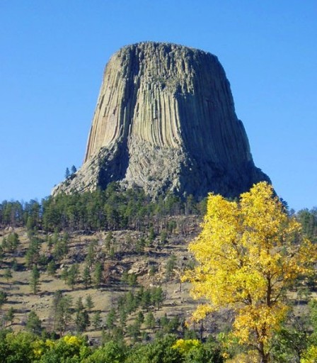 Devil's Tower, Wyoming (photo: Brian Dickson)