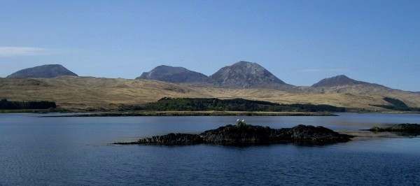 The Paps of Jura from Eilean nan Coinein (photo: Rob Woodall)