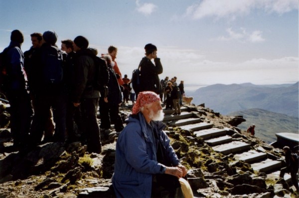 Phone festival on the summit of Snowdon (photo: Alan Brook)