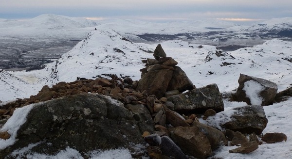 Creag Bheag central summit and view to south summit (photo: Alan Dawson)