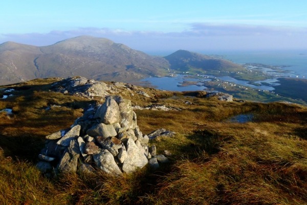 Summit of Greabhal, a small rugged hill on Harris (photo: John Henderson)