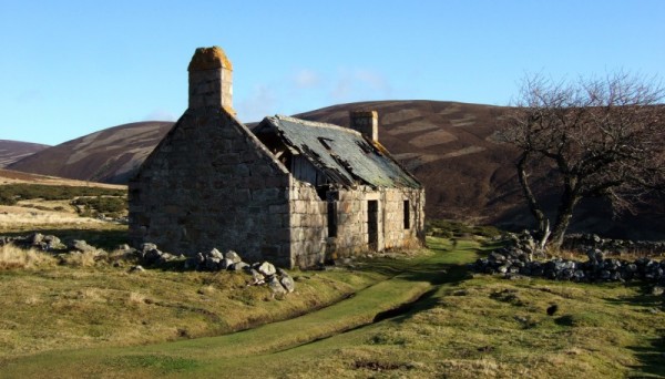 Start of the track up Mona Gowan (photo: Alan Dawson)