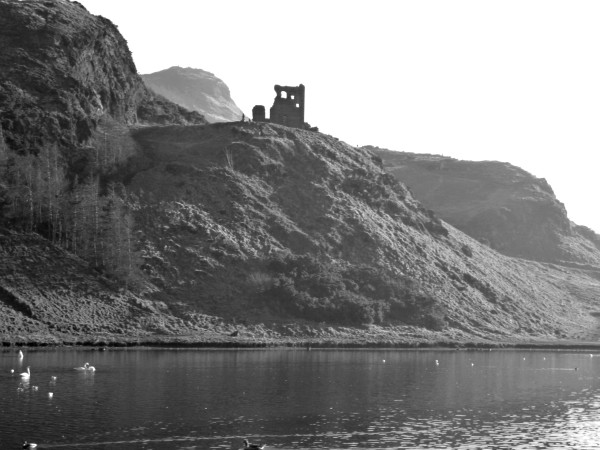 Arthur's Seat from St. Margaret's Loch (photo: Alan Dawson)